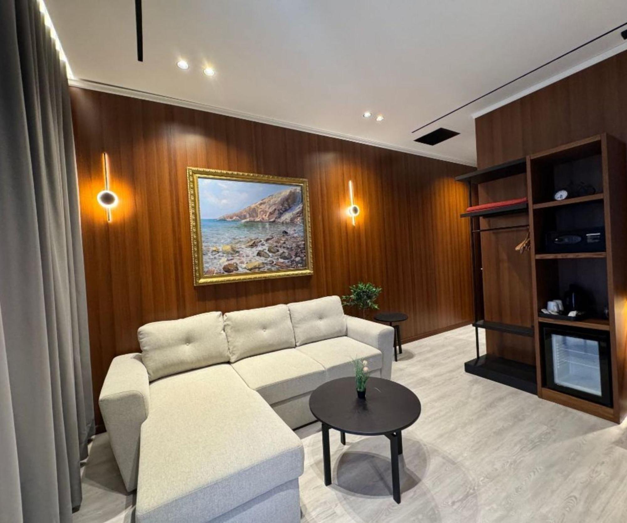 Area Hotel Ксамил Экстерьер фото